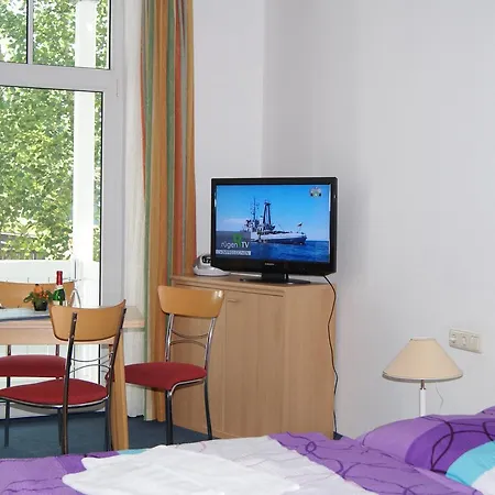 Residenz Seeblick Mit Sauna Und Fitness Im Haus * ゼリン